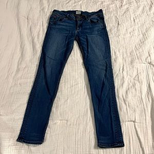 Hudson Jeans RN# 107906 - mid rise skinny jeans with classic Hudson pockets